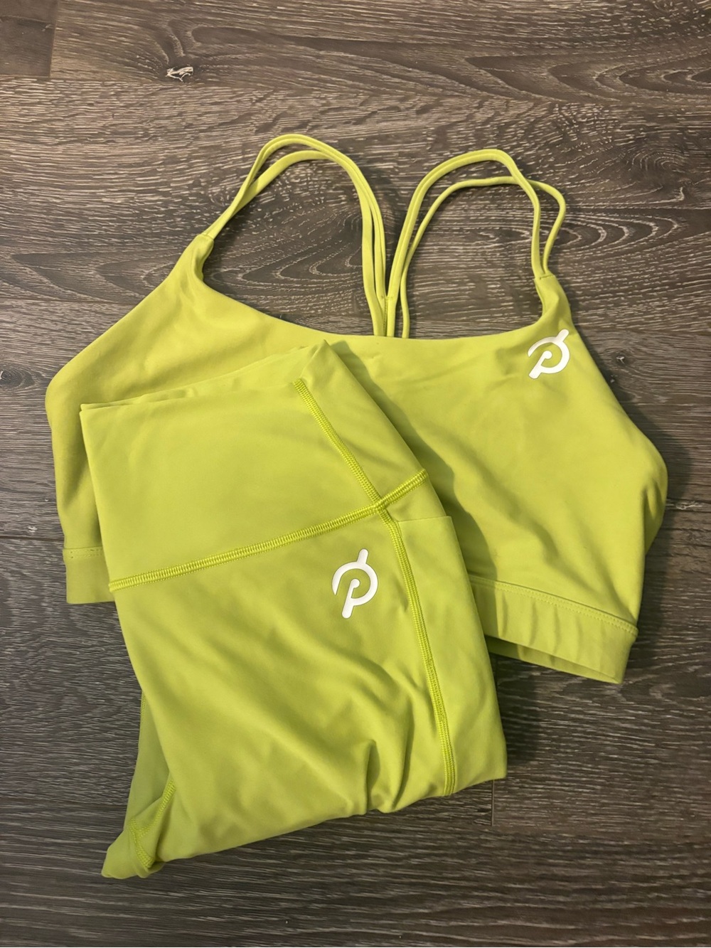 Peloton Neon Lime Strappy Sports Bra and Leggings Set